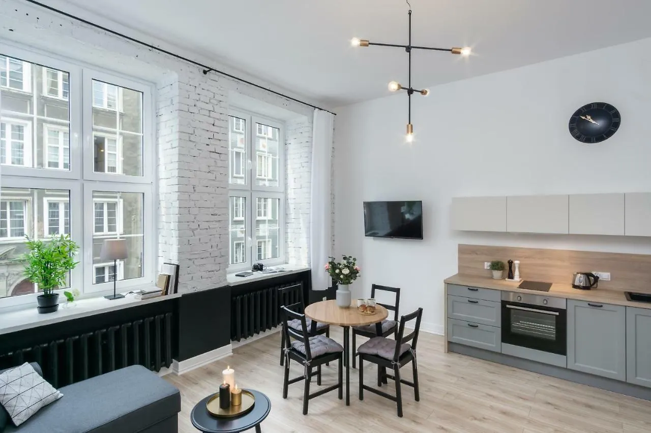 Be In Gdansk Apartments - Heart Of Old Town - Ogarna 109/110 0*,  Poland